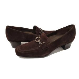 New Munro American Brown Suede Shock Absorbing Pumps Heels Narrow Size 7SS